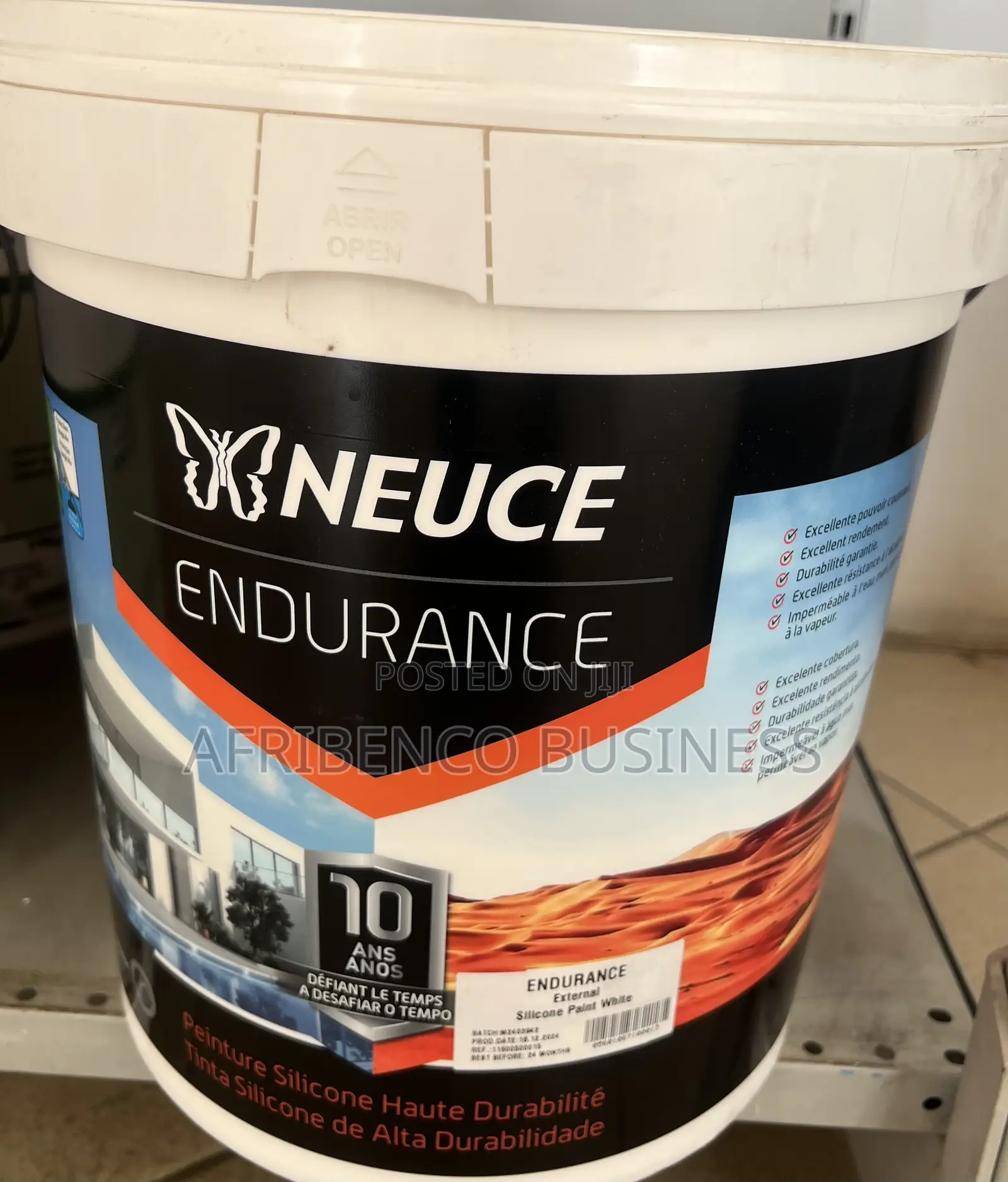 Neuce Paints