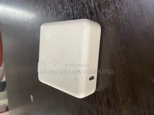 Macbook/Apple Type C 87w Head Uk  Brand Original