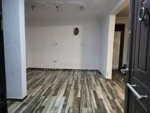 4 Bedroom House for Rent, Roadside, Self Compound, 5 Washrom