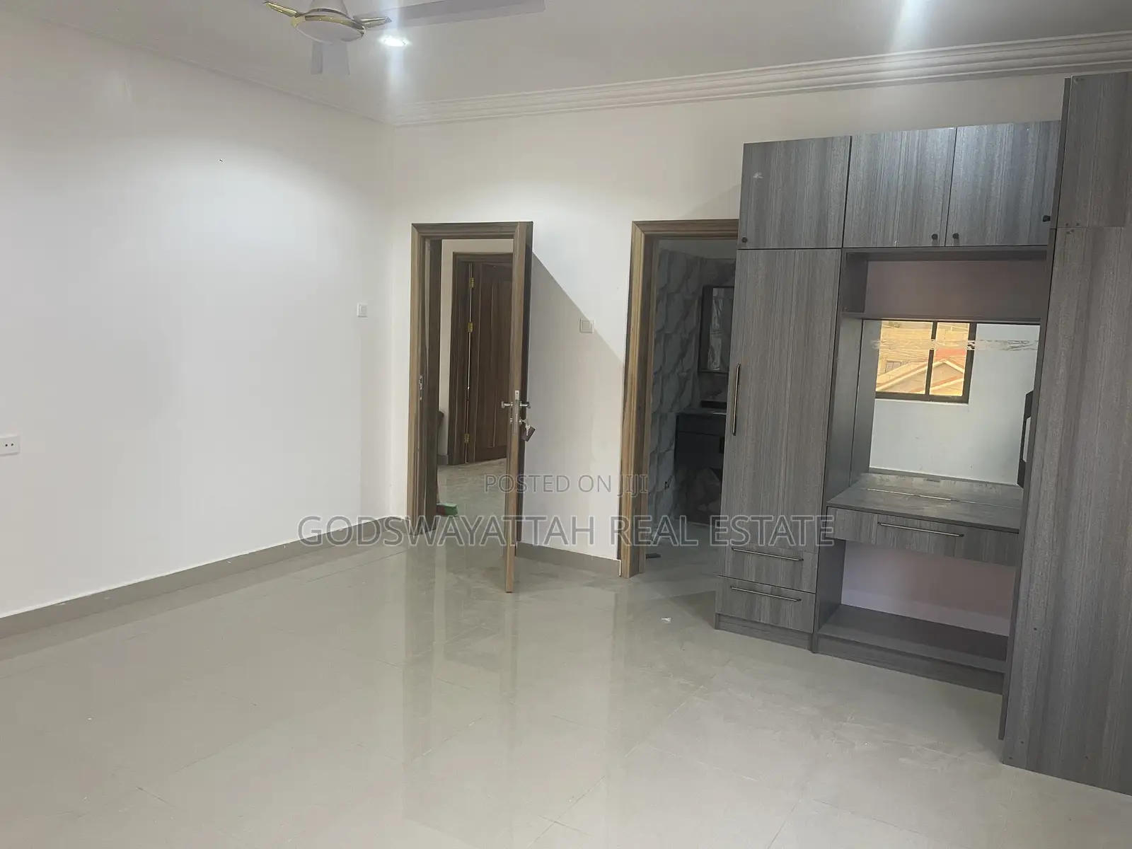 4bdrm House in East Legon, Adjiriganor for rent