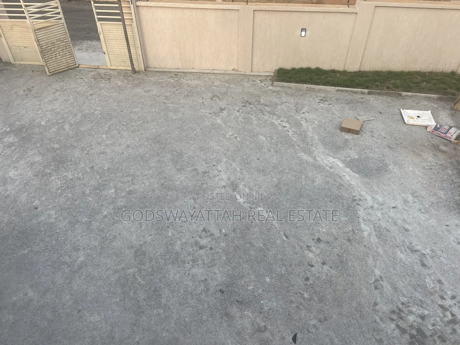 4bdrm House in East Legon, Adjiriganor for rent