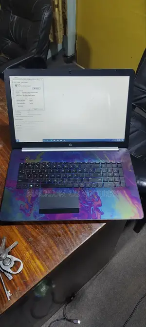 Laptop HP Pavilion 17 8GB AMD Ryzen 5 HDD 500GB