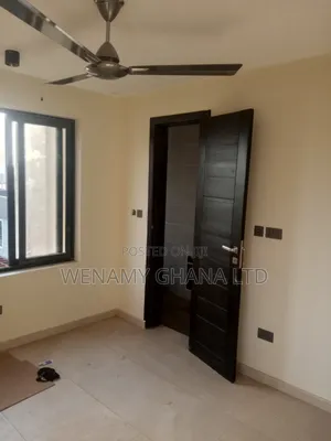 2bdrm Apartment in Community 25, Tema Metropolitan for rent