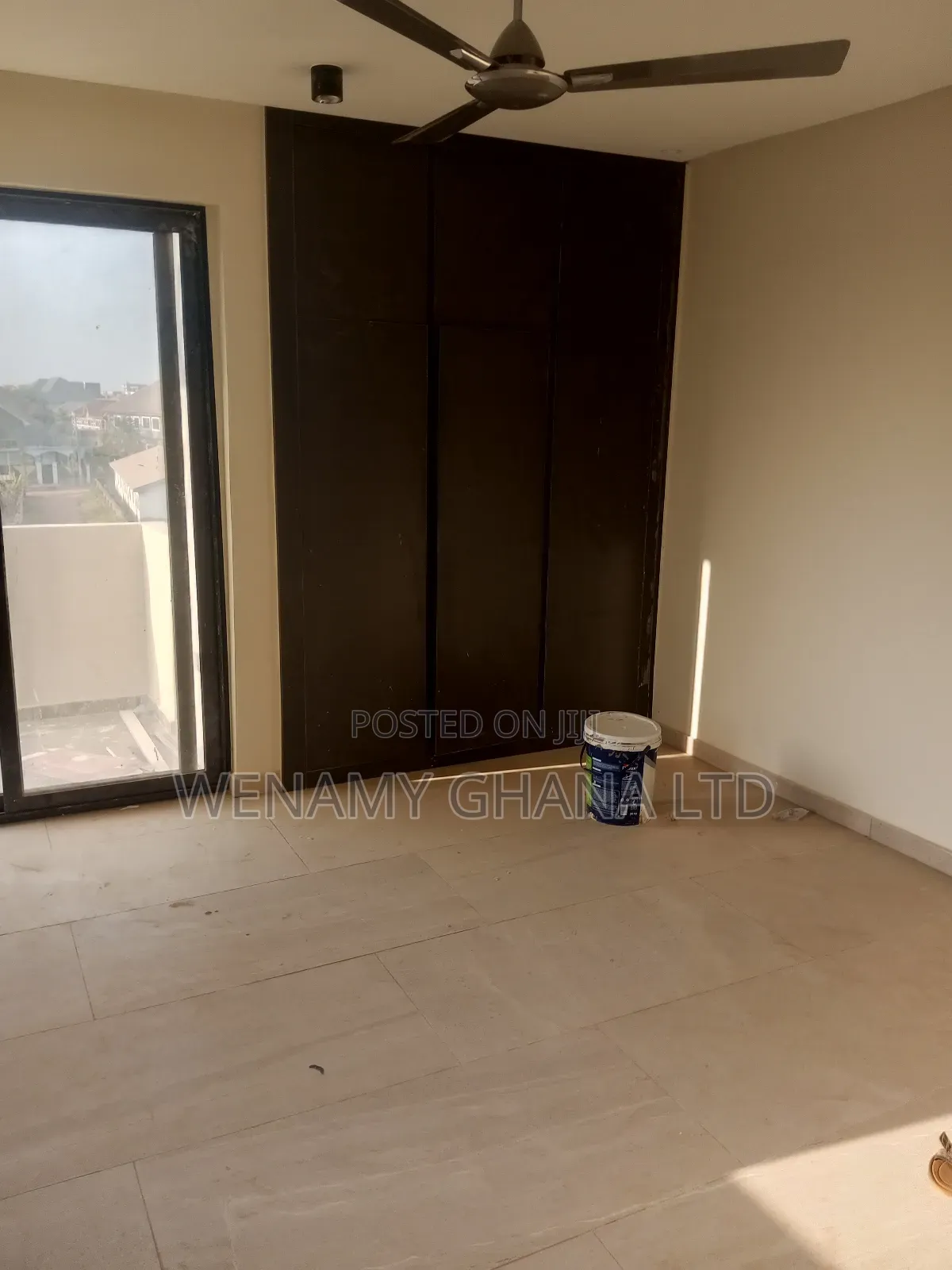 2bdrm Apartment in Community 25, Tema Metropolitan for rent