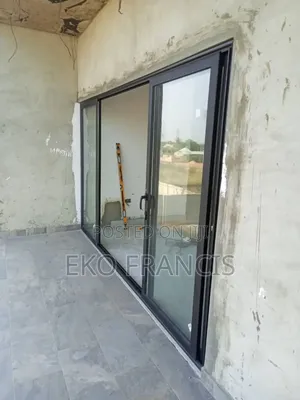 SLIDING DOOR. 4 Bay