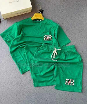 Men Classic Top and Down in Shorts