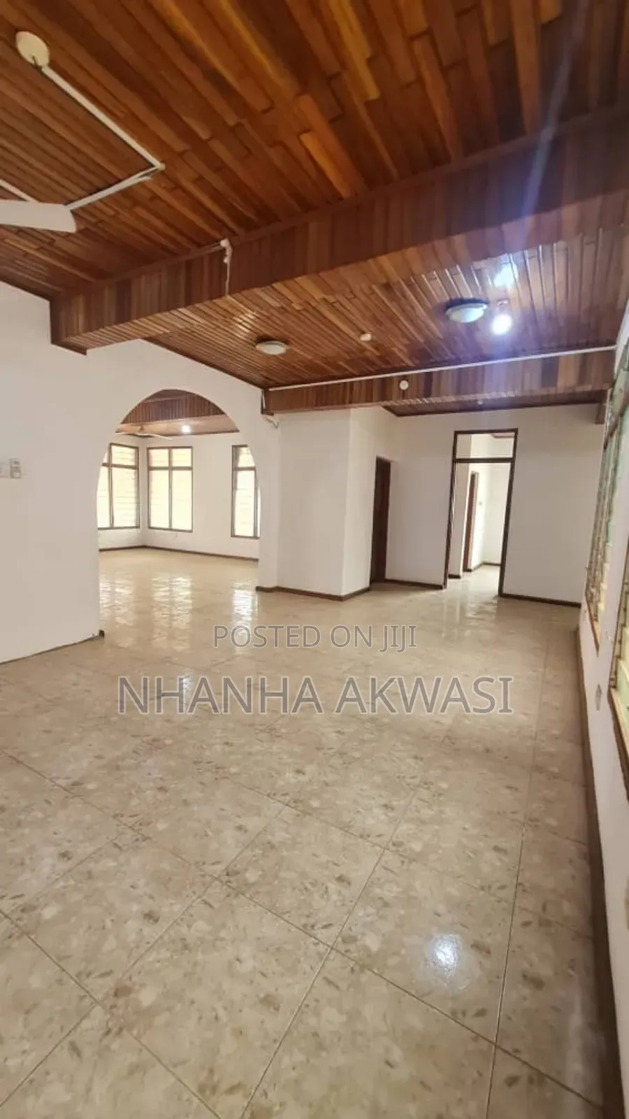 5bdrm House in Community 20, Tema Metropolitan for rent