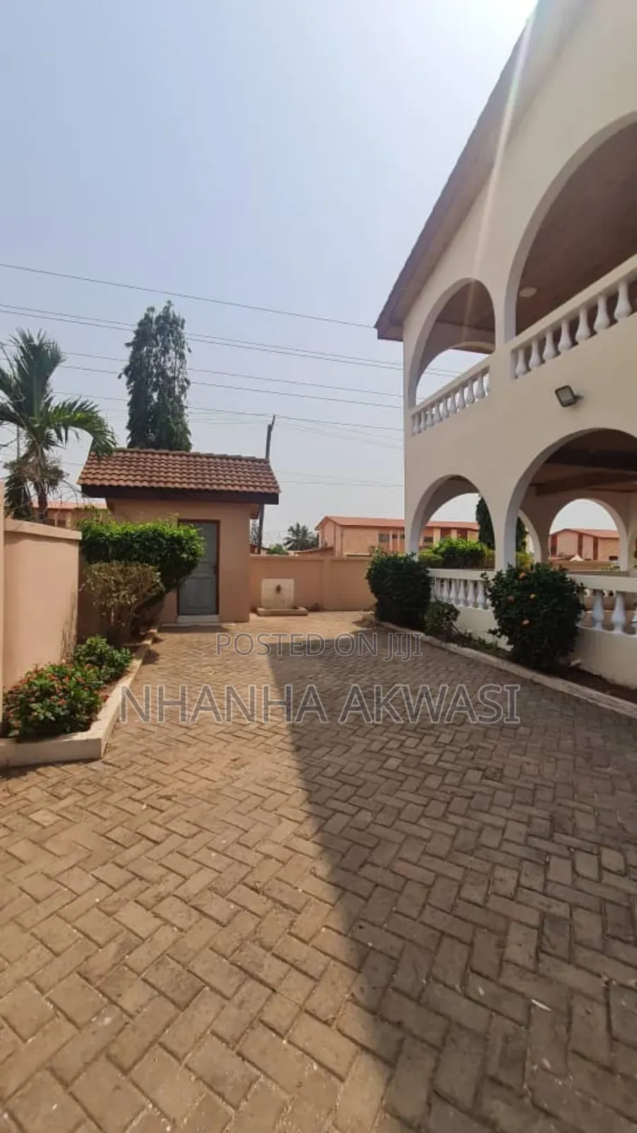 5bdrm House in Community 20, Tema Metropolitan for rent