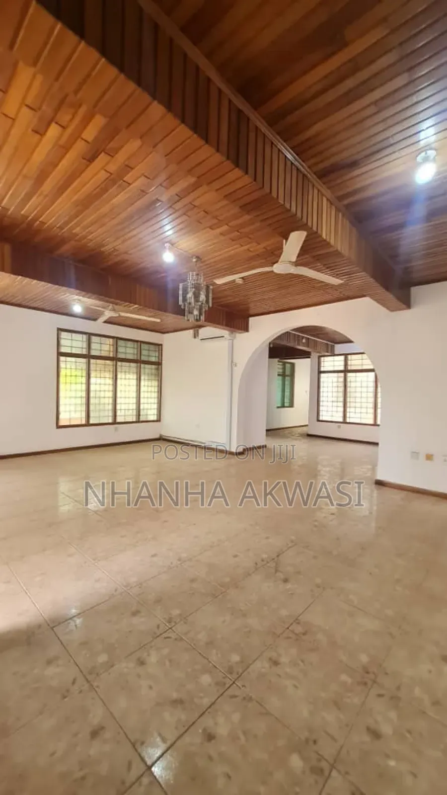 5bdrm House in Community 20, Tema Metropolitan for rent