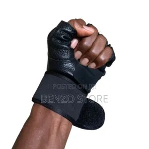Quality Half Fingers Hand Gloves for Gym and Military