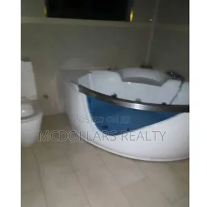 4 Bedroom House. Self Compound Office Space 5 Washroom 