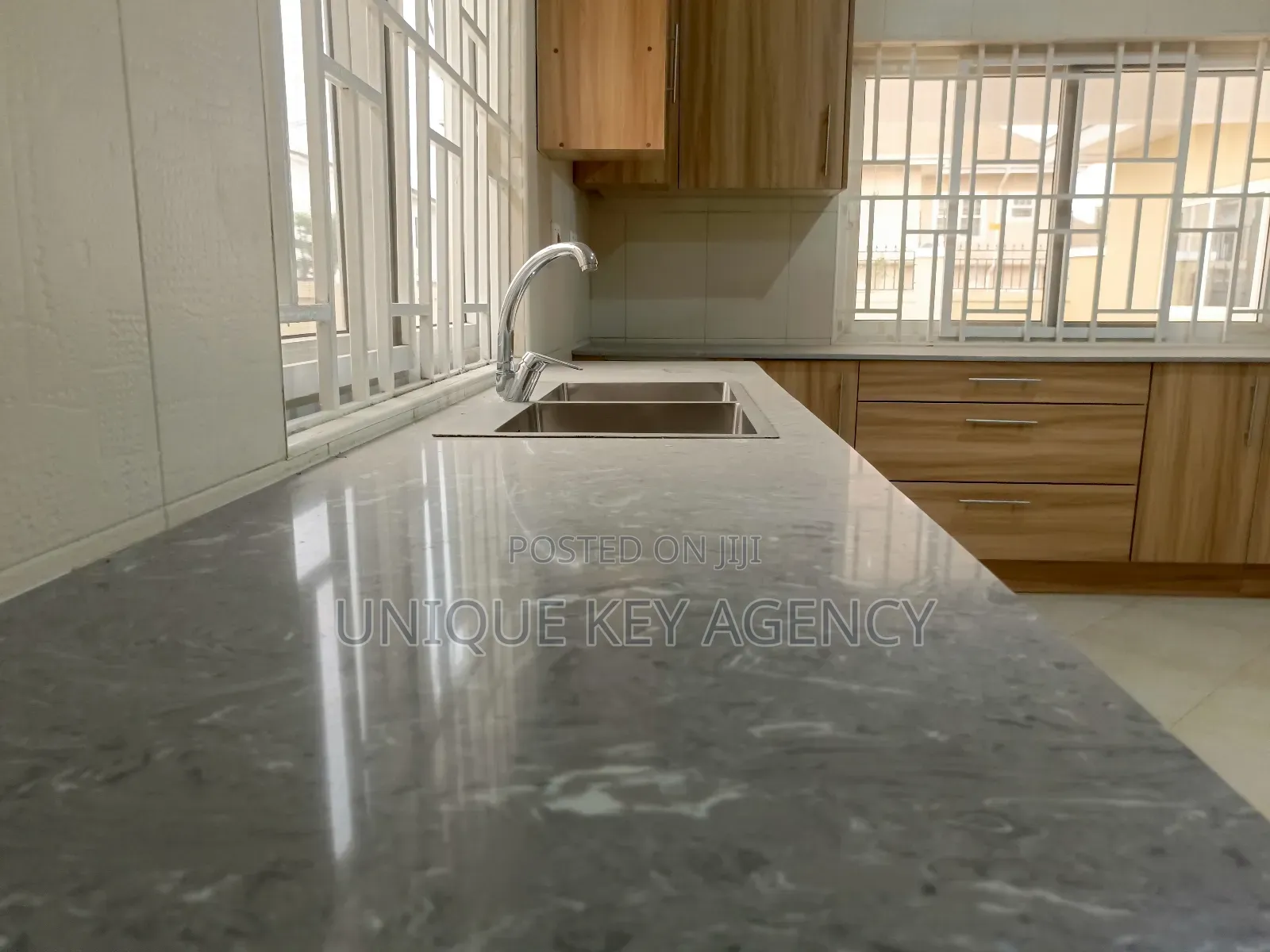 3bdrm House in Unique Key Agency, American House for rent