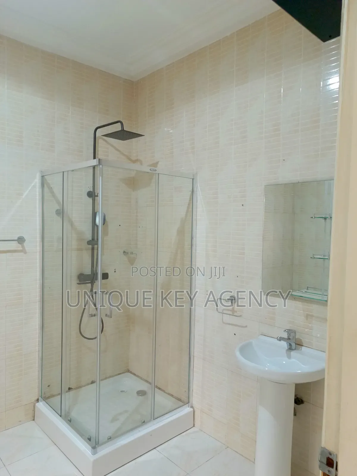 3bdrm House in Unique Key Agency, American House for rent