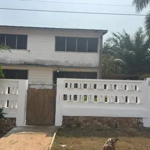 7bdrm House in Osu for sale
