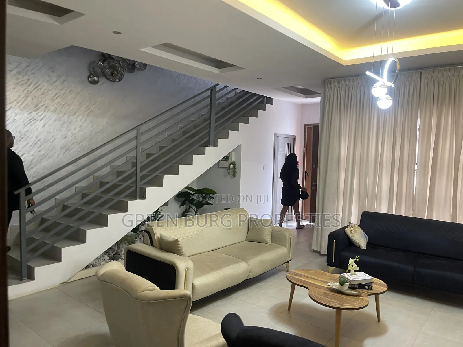 Furnished 3bdrm Townhouse / Terrace in East Legon for rent