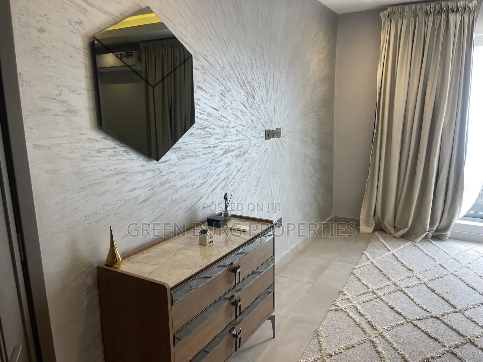 Furnished 3bdrm Townhouse / Terrace in East Legon for rent