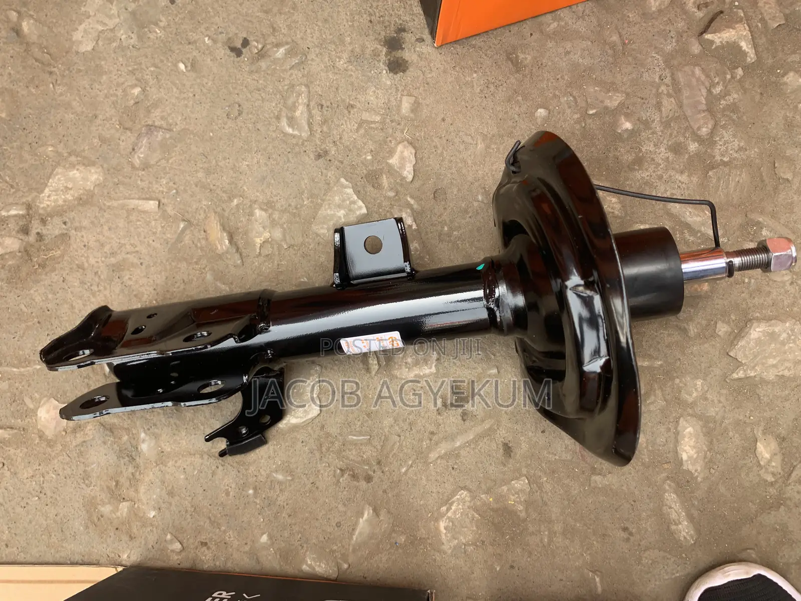 Toyota Camry Front Shocks Absorber Per 2017/2020