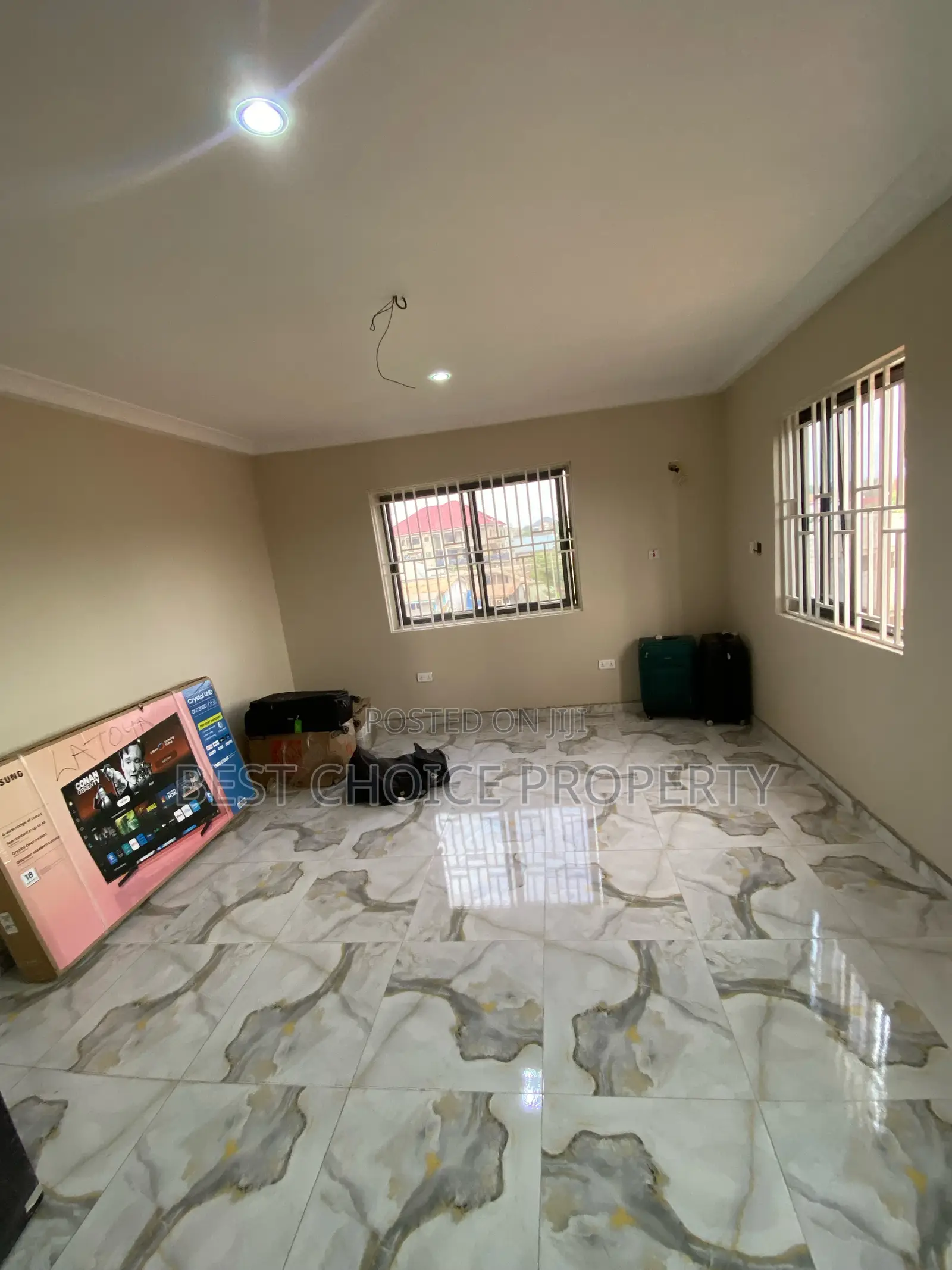 2bdrm Apartment in Adenta Housing Down for rent