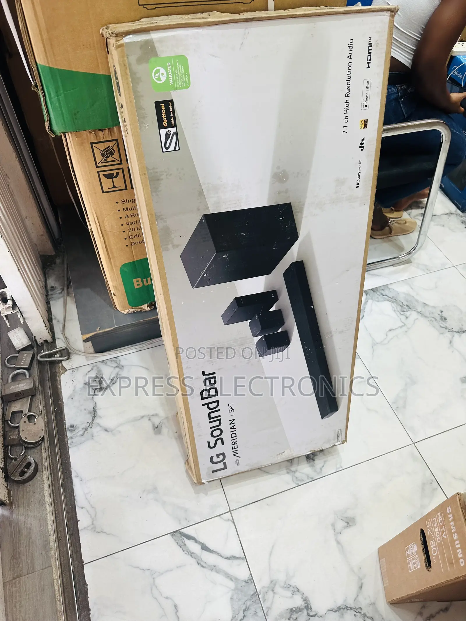 Bass Bliss Sound Bar With Woofer Lg SL7Y