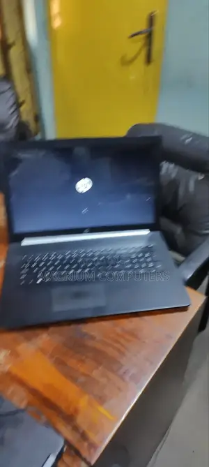Laptop HP Pavilion 17 8GB Intel Core I5 SSD 256GB