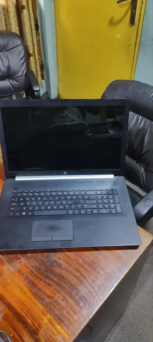 Laptop HP Pavilion 17 8GB Intel Core I5 SSD 256GB