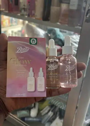 Boots Glow Skin Duo
