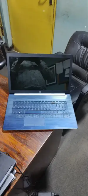 Laptop HP Pavilion 17 8GB Intel Core I5 SSD 256GB