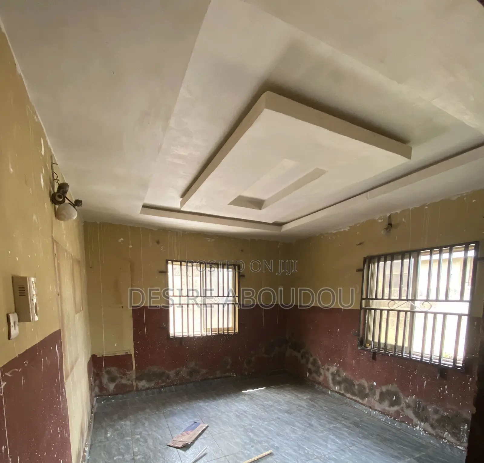 Isaac Interior P.O.P Design