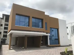 5bdrm House in East Legon for rent