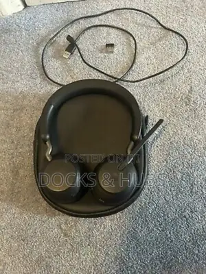 JABRA Evolve 2 65 Wireless
Headset
