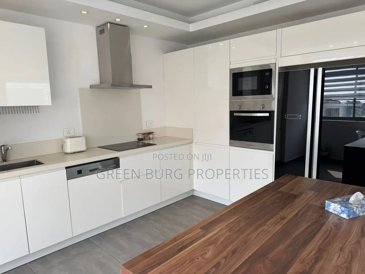 Furnished 2bdrm Apartment in Labone for rent