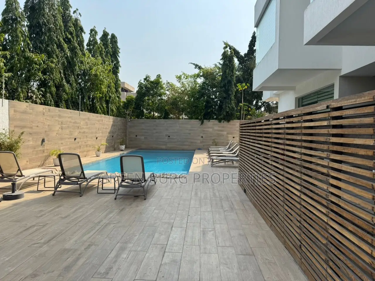 Furnished 2bdrm Apartment in Labone for rent