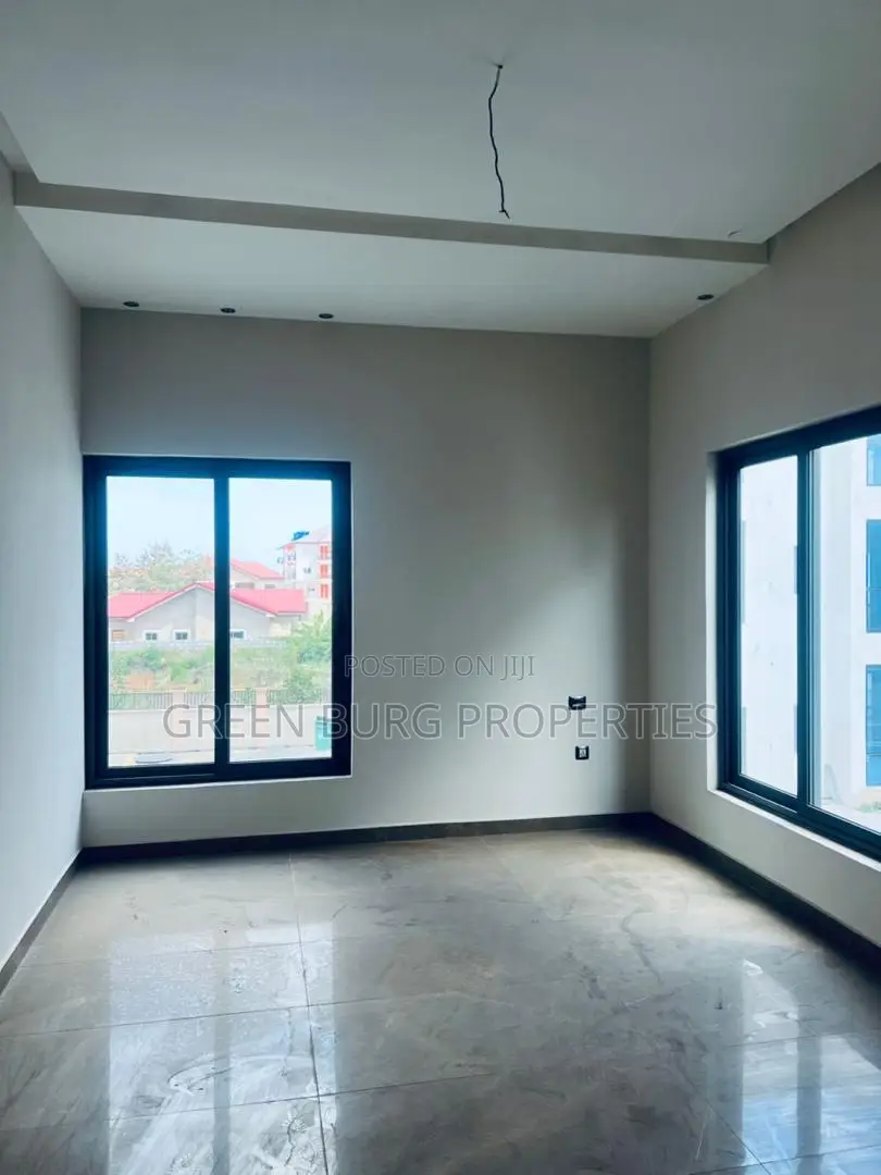 3bdrm House in East Legon for rent