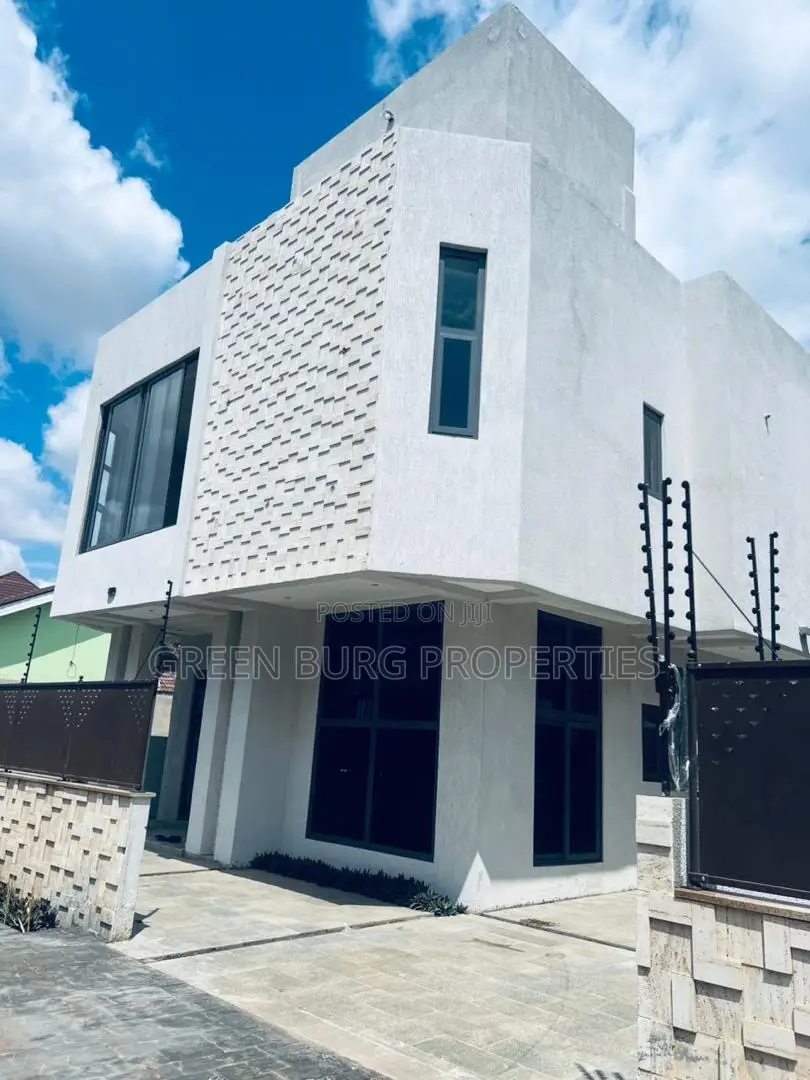 3bdrm House in East Legon for rent