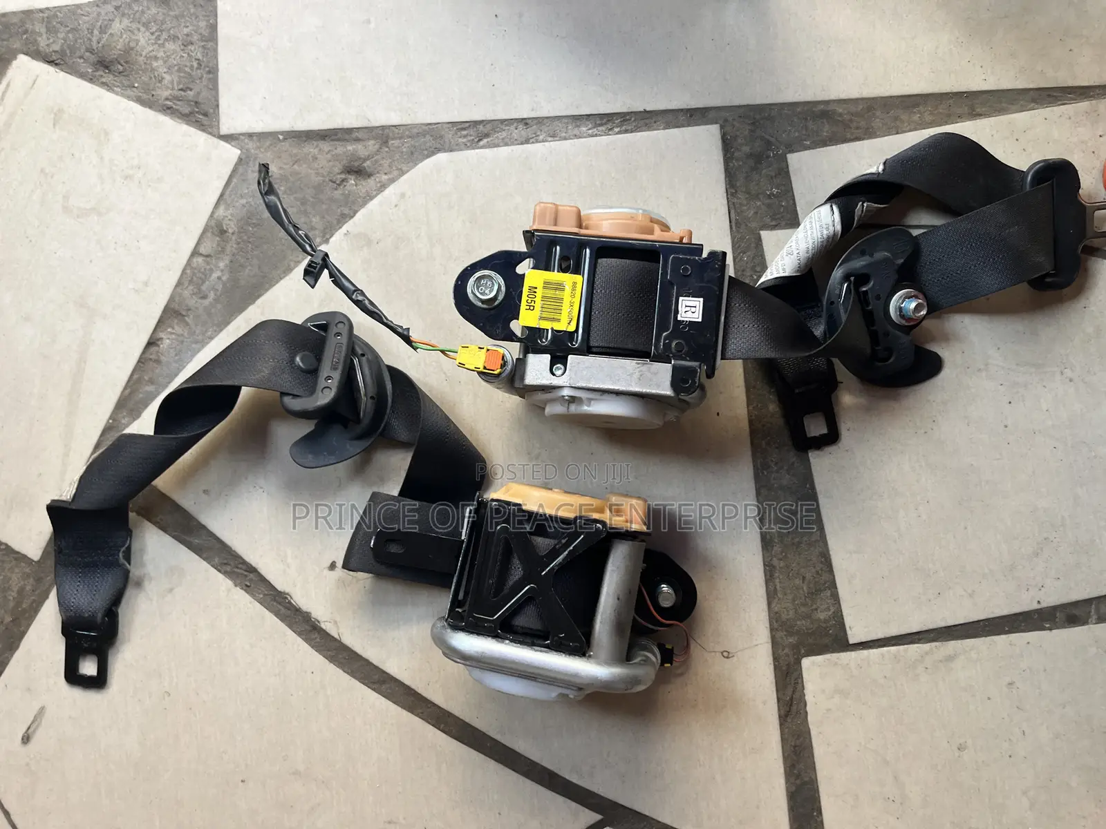 Toyota Land Cruiser 200 Seat Belt With Machine 2 Pieces