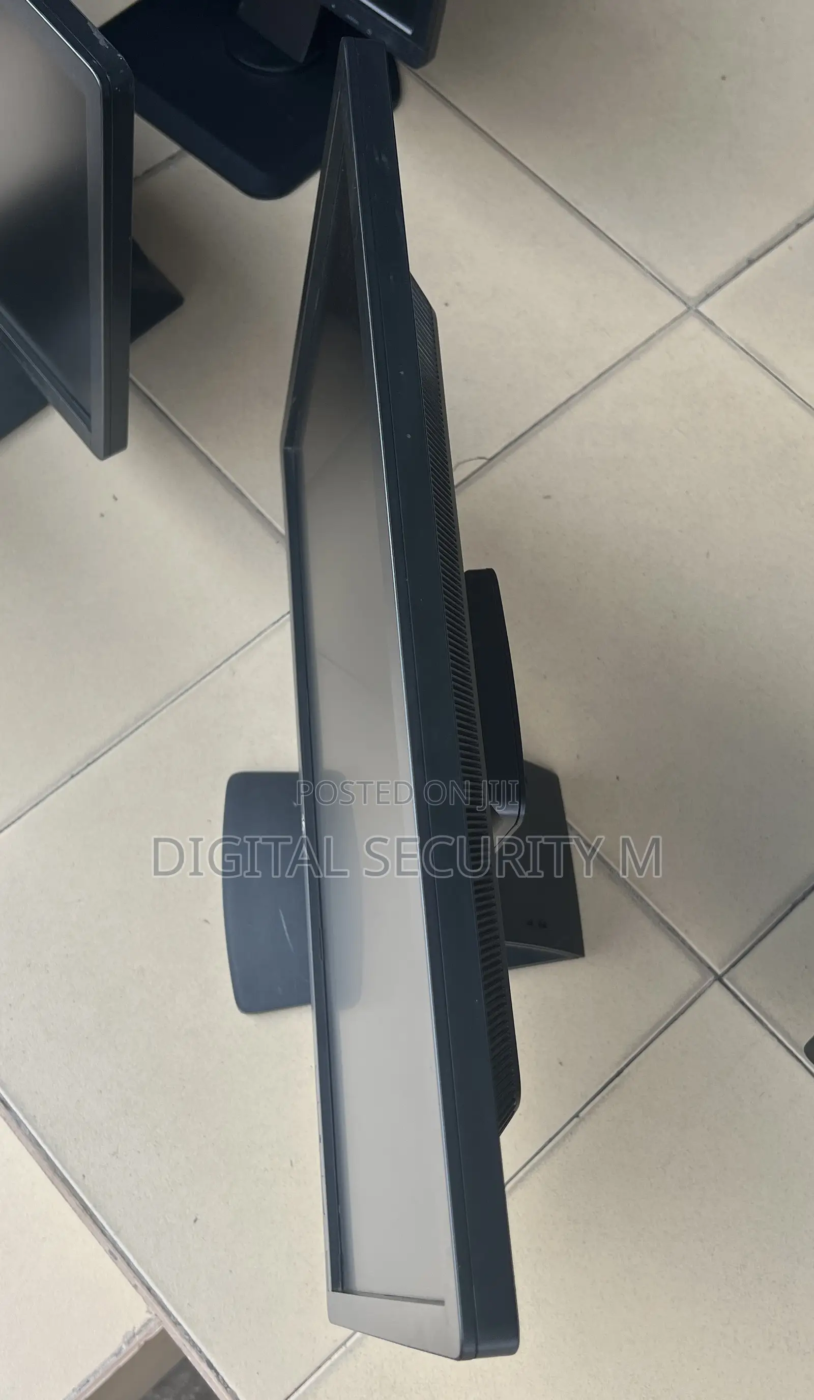 Hp 23” Professional Monitors