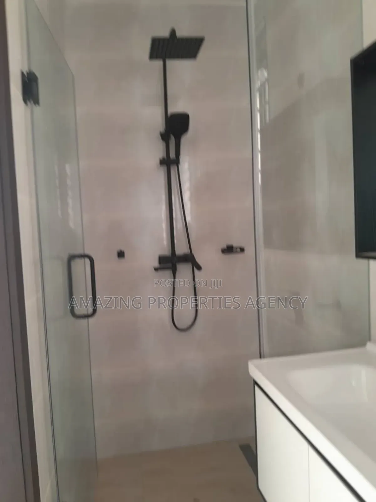 4bdrm House in Cantonments for rent