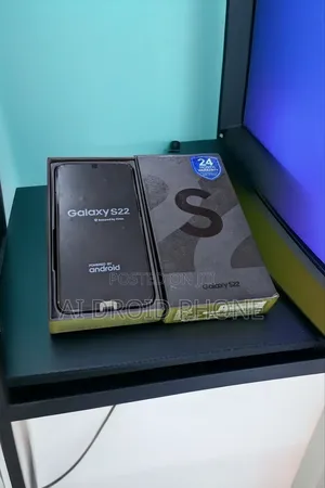 New Samsung Galaxy S22 5G 128 GB Rose Gold
