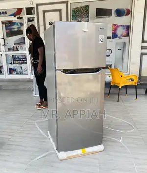 Stay Chill LG GN.B202SQBB Top Mount Freezer Fridge.
