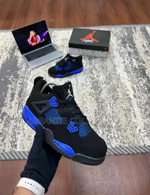 Air Jordan 4 Thunder Blue