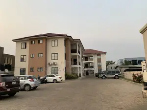 3bdrm Apartment in East Legon, American House for rent