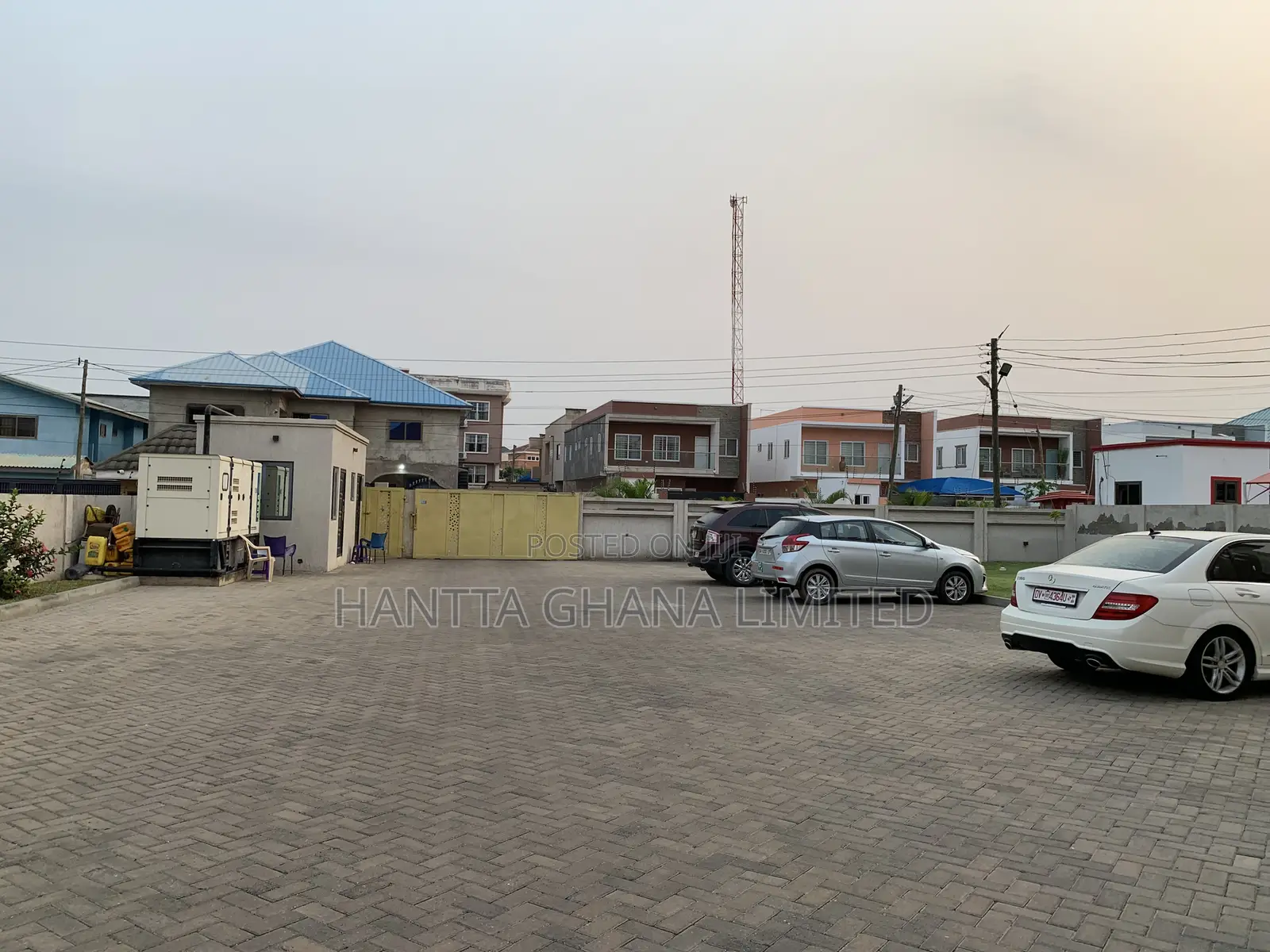 3bdrm Apartment in East Legon, American House for rent