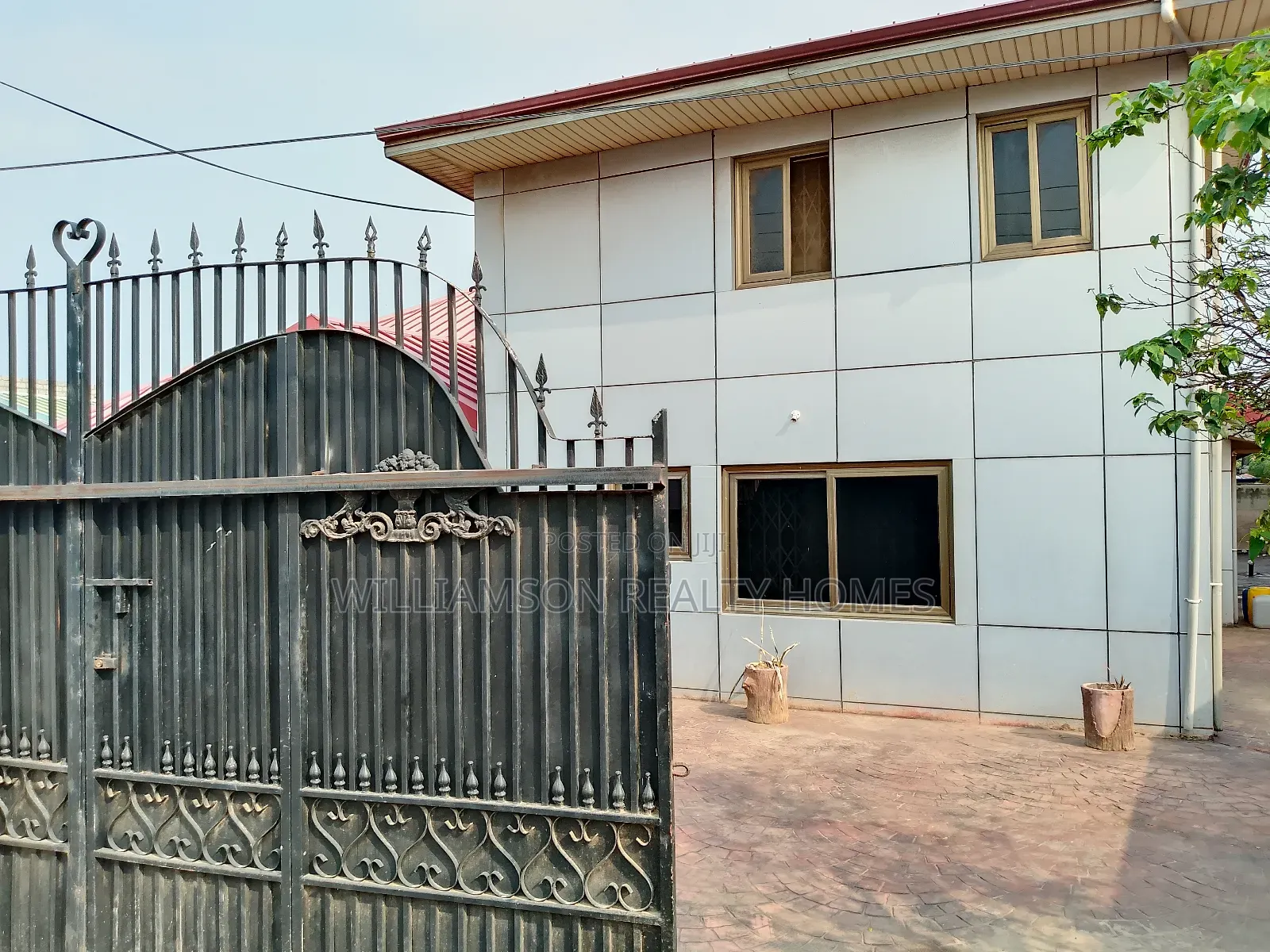 1bdrm Apartment in Community 18 Area, Spintex for rent
