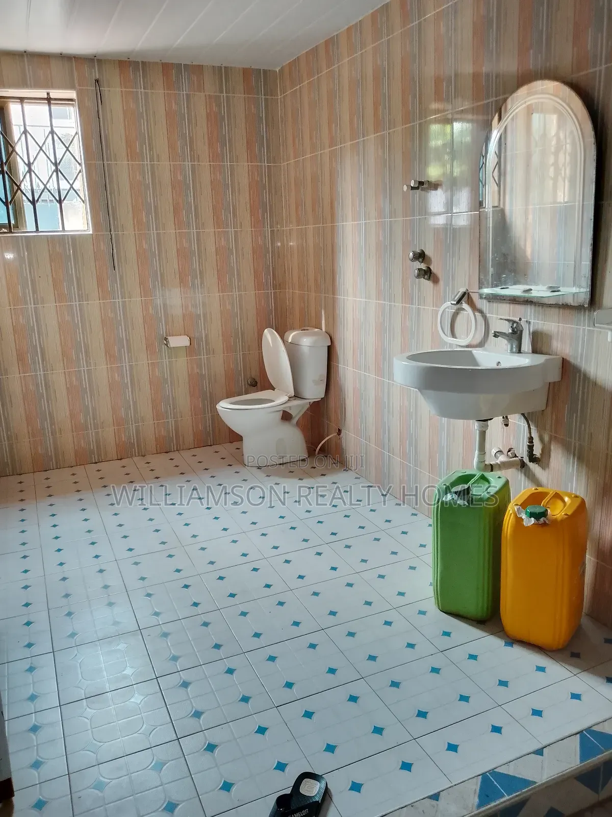 1bdrm Apartment in Community 18 Area, Spintex for rent