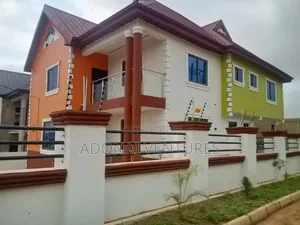 5bdrm House in Kronum Abuahia, Kumasi Metropolitan for sale