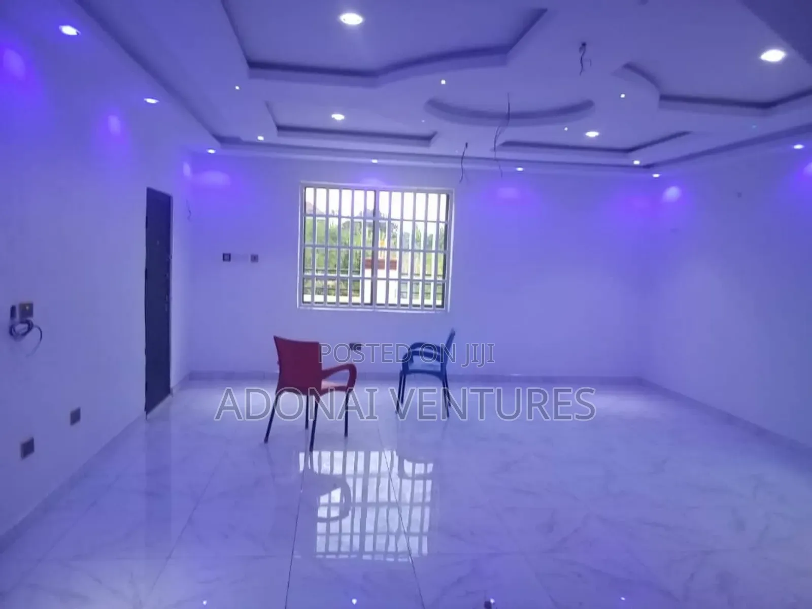 5bdrm House in Kronum Abuahia, Kumasi Metropolitan for sale
