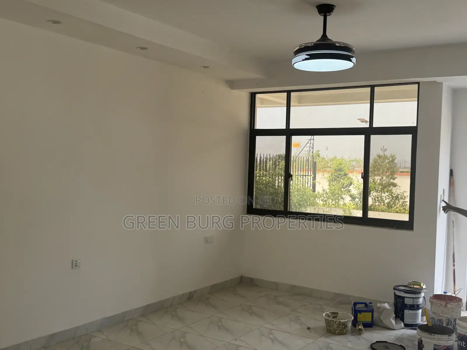 3bdrm Townhouse/Terrace in East Legon for sale