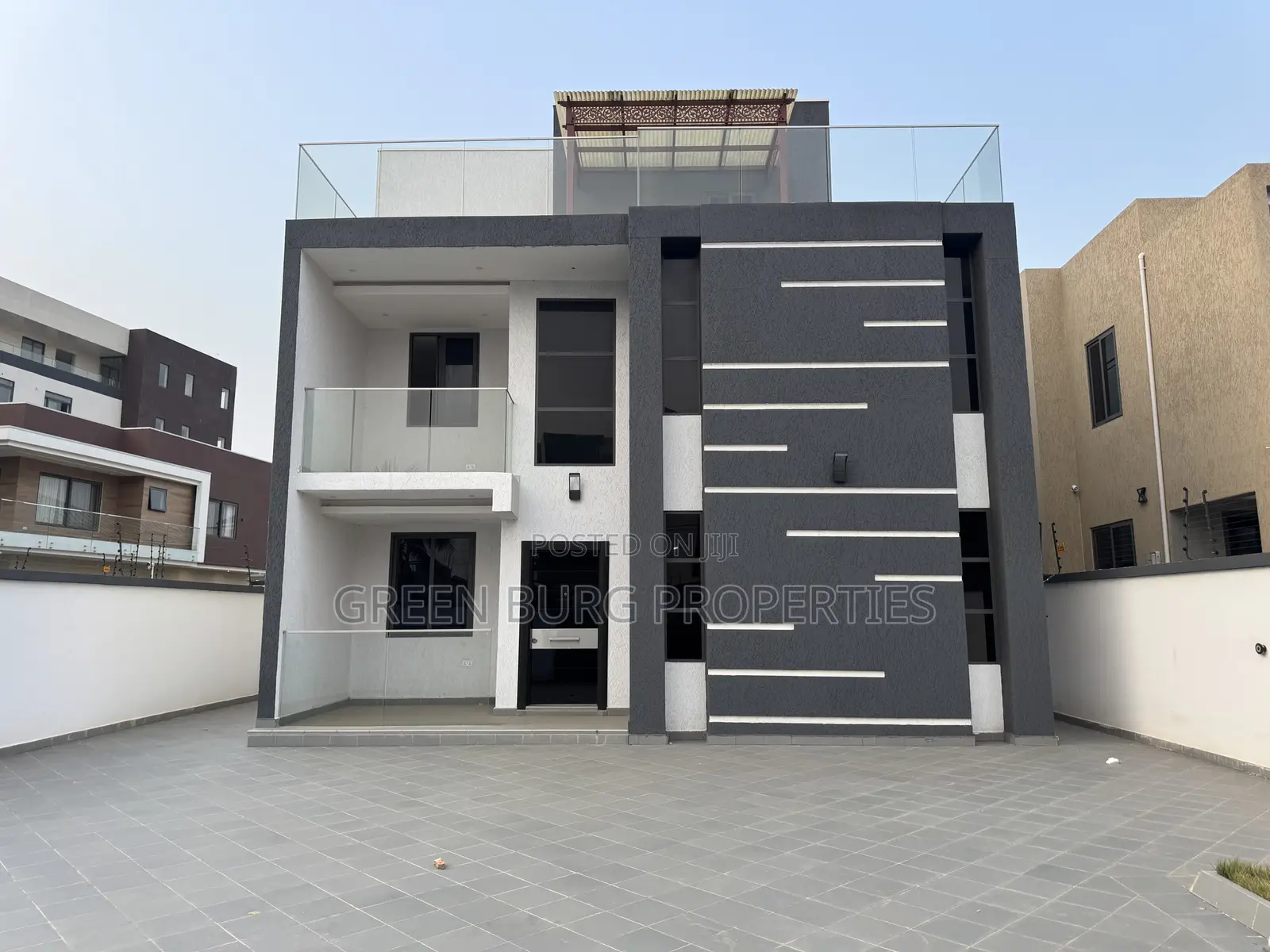 5bdrm Mansion in East Legon for rent