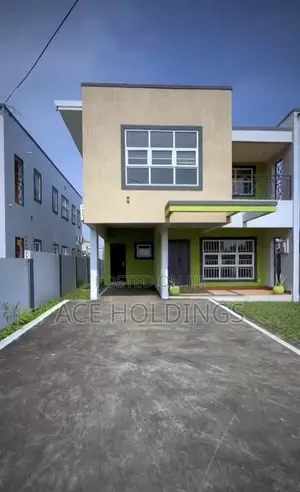 4bdrm House in Lakeside for sale
