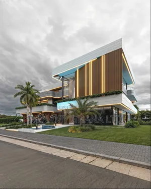 5bdrm Mansion in Accra for sale